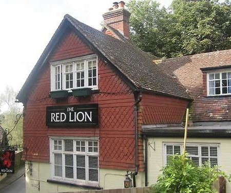 贝奇沃思 The Red Lion酒店 外观 照片